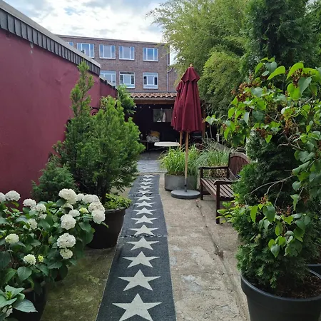 Luxus 4 3 Schlafzimmer Und Grosser Wohnbereich Mit Balkon Apartment Wuppertal