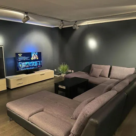 4 Luxus Mit Sauna Und Heimkino