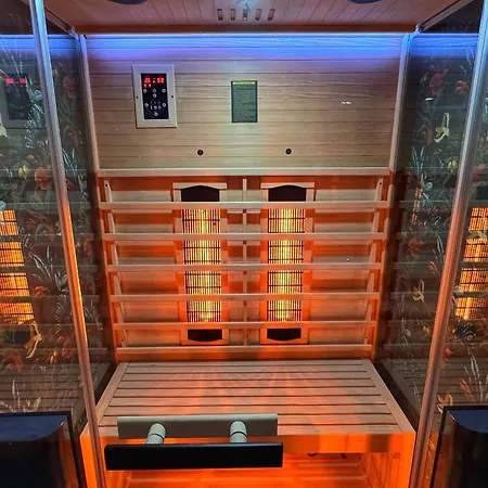 4 Luxus Mit Sauna Und Heimkino شقة وبرتال