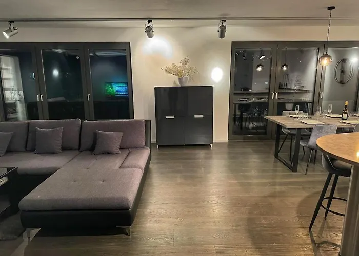 4 Luxus Mit Sauna Und Heimkino Lejlighed